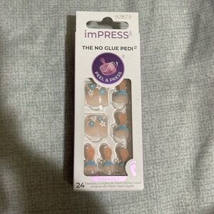 Impress no glue pedicure